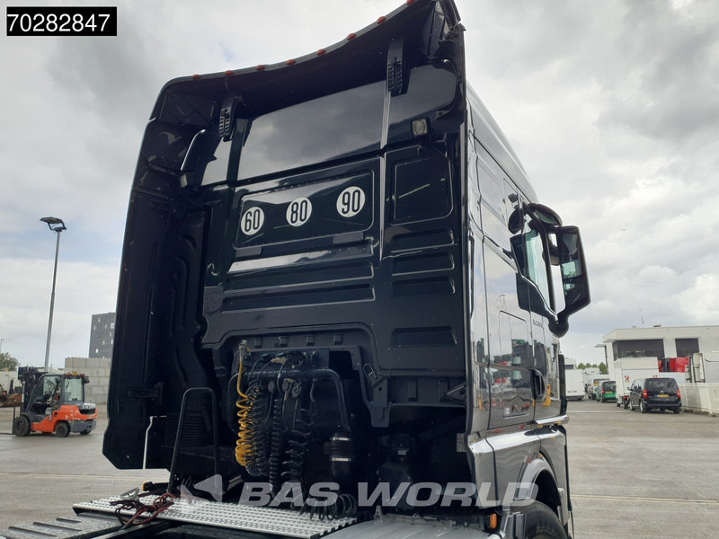 MAN TGX 33.510 832 6X4 120T! GM Retarder ACC Navi - Vilkikas: foto 5 MAN TGX 33.510 832 6X4 120T! GM Retarder ACC Navi - Vilkikas: foto 5