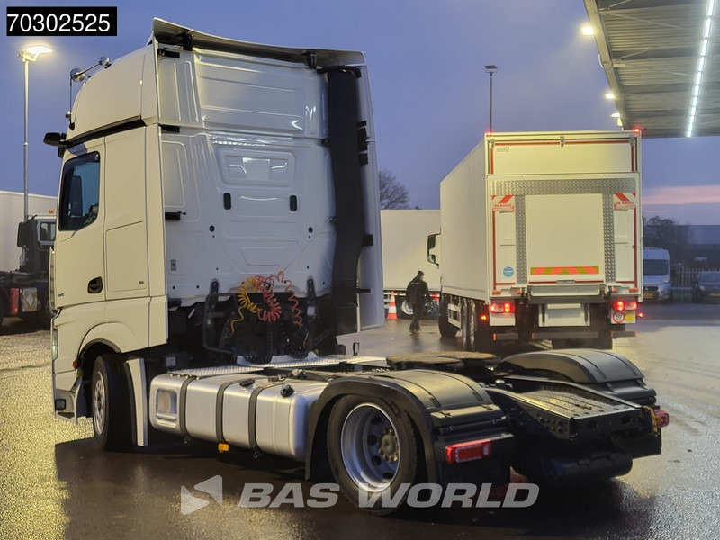 Mercedes-Benz Actros 1845 4X2 GigaSpace Mega Retarder 2xTanks ACC Standklima Euro 6 - Vilkikas: foto 2 Mercedes-Benz Actros 1845 4X2 GigaSpace Mega Retarder 2xTanks ACC Standklima Euro 6 - Vilkikas: foto 2