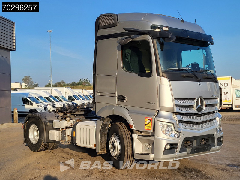 Mercedes-Benz Actros 1846 Actros 4X2 StreamSpace Compressor MirrorCam Navi Euro 6 - Vilkikas: foto 3 Mercedes-Benz Actros 1846 Actros 4X2 StreamSpace Compressor MirrorCam Navi Euro 6 - Vilkikas: foto 3