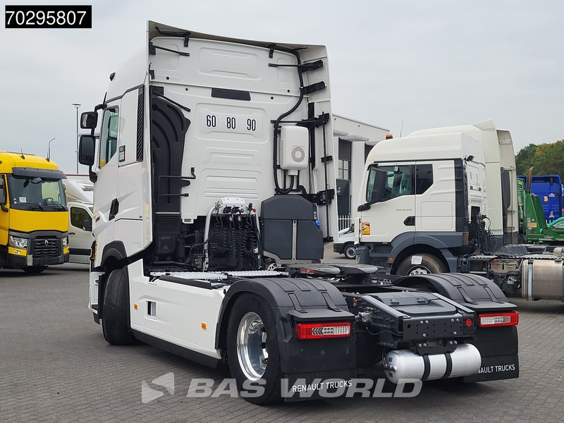 Renault T 480 4X2 Retarder 2xTanks Standklima ACC Euro 6 - Vilkikas: foto 2 Renault T 480 4X2 Retarder 2xTanks Standklima ACC Euro 6 - Vilkikas: foto 2