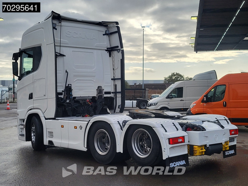Scania S580 S 6X2 WB315! Full-Air Retarder 2xTanks Liftachse Leder StandklimaACC Navi Euro 6 - Vilkikas: foto 2 Scania S580 S 6X2 WB315! Full-Air Retarder 2xTanks Liftachse Leder StandklimaACC Navi Euro 6 - Vilkikas: foto 2