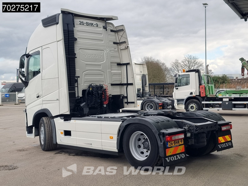 Volvo FH 460 FH 4X2 XL I-park cool 2X Tanks - Vilkikas: foto 2 Volvo FH 460 FH 4X2 XL I-park cool 2X Tanks - Vilkikas: foto 2