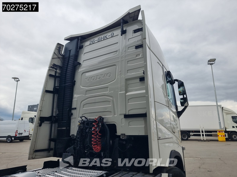 Volvo FH 460 FH 4X2 XL I-park cool 2X Tanks - Vilkikas: foto 3 Volvo FH 460 FH 4X2 XL I-park cool 2X Tanks - Vilkikas: foto 3