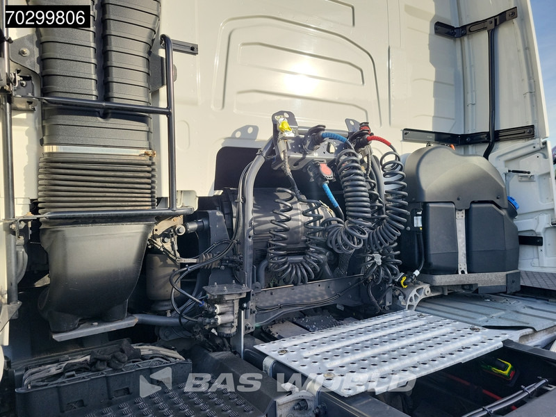 Volvo FH 500 FH 4X2 XL VEB+ 2x Tanks ACC LED ADR - Vilkikas: foto 5 Volvo FH 500 FH 4X2 XL VEB+ 2x Tanks ACC LED ADR - Vilkikas: foto 5