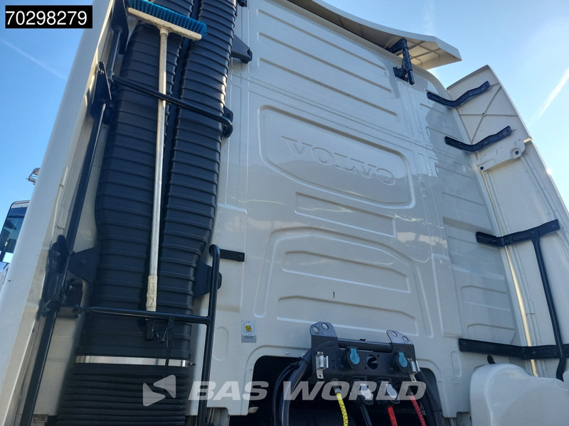 Volvo FH 540 4X2 XL Retarder 2xTanks Xenon Euro 6 - Vilkikas: foto 3 Volvo FH 540 4X2 XL Retarder 2xTanks Xenon Euro 6 - Vilkikas: foto 3