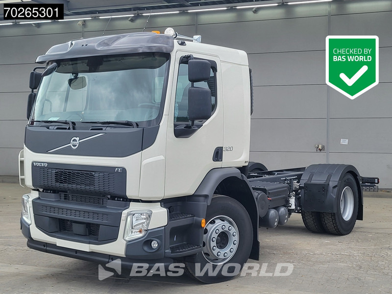 Volvo FE 320 4X2 NEW 18t chassis PTO Preparation Automatic Euro 6 - Važiuoklės sunkvežimis: foto 1 Volvo FE 320 4X2 NEW 18t chassis PTO Preparation Automatic Euro 6 - Važiuoklės sunkvežimis: foto 1