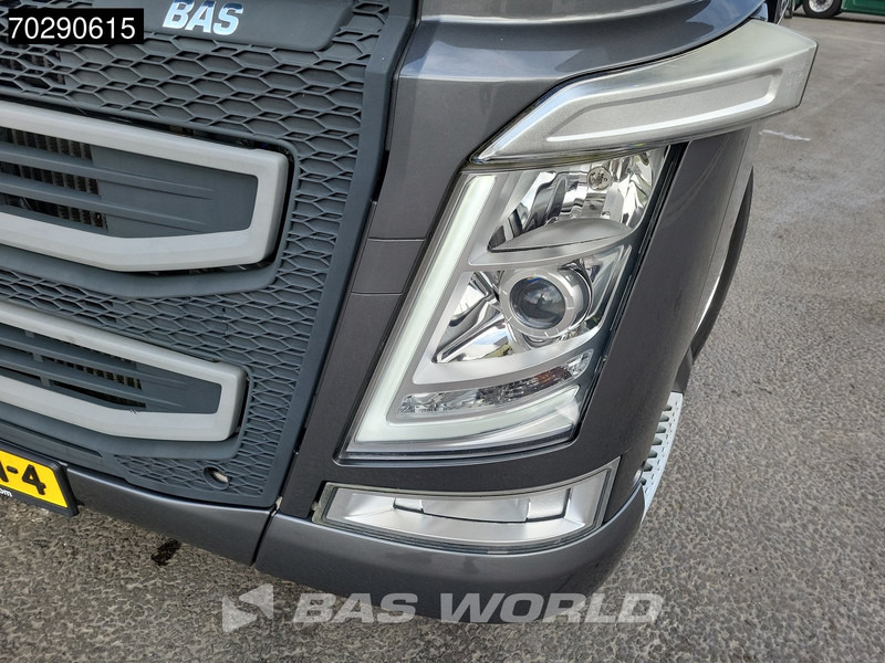 Sunkvežimis žirgams vežti Volvo FH 420 FH 4X2 NL-Truck STX Horse truck + Living 4 Horses Navi ACC Euro 6: foto 16