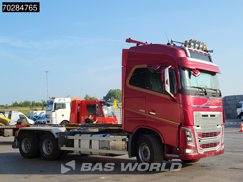 Volvo FH16 700 FH16 6X4 Full Air 20t Hook Xenon Euro 5 - Hook-lift sunkvežimis: foto 5 Volvo FH16 700 FH16 6X4 Full Air 20t Hook Xenon Euro 5 - Hook-lift sunkvežimis: foto 5