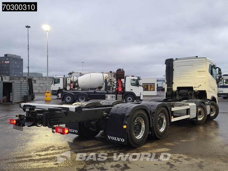 Volvo FH16 750 FH 8X4 NEW 8x4 chassis! Air suspension Big-Axle Automatic VEB+ Euro 6 - Važiuoklės sunkvežimis: foto 5 Volvo FH16 750 FH 8X4 NEW 8x4 chassis! Air suspension Big-Axle Automatic VEB+ Euro 6 - Važiuoklės sunkvežimis: foto 5
