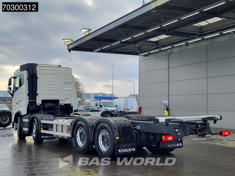 Volvo FH16 750 FH16 8X4 NEW 8x4 chassis! Air suspension Big-Axle Automatic VEB+ Euro 6 - Važiuoklės sunkvežimis: foto 2 Volvo FH16 750 FH16 8X4 NEW 8x4 chassis! Air suspension Big-Axle Automatic VEB+ Euro 6 - Važiuoklės sunkvežimis: foto 2