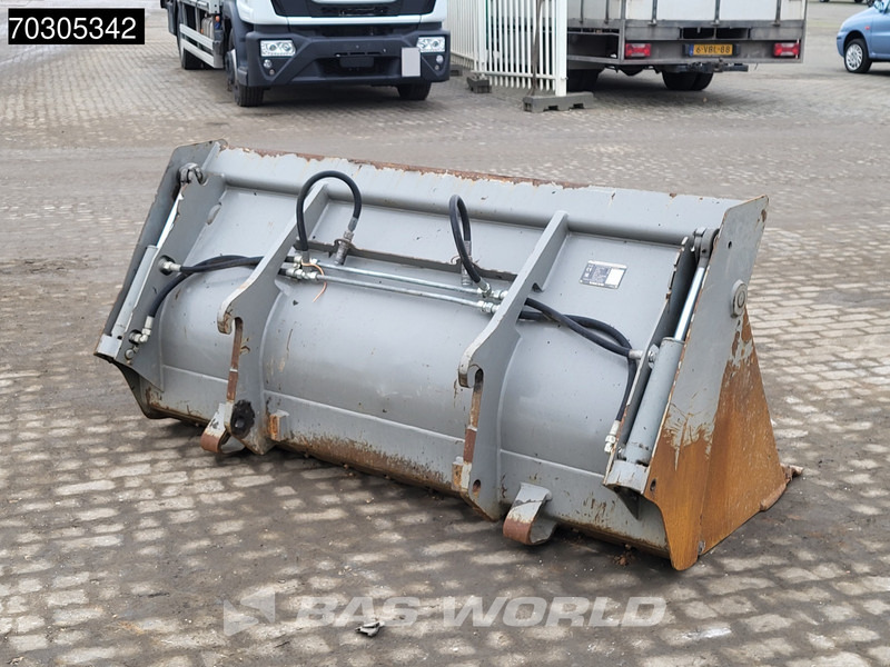 Ratinis krautuvas Volvo L30 G: foto 18 Ratinis krautuvas Volvo L30 G: foto 18