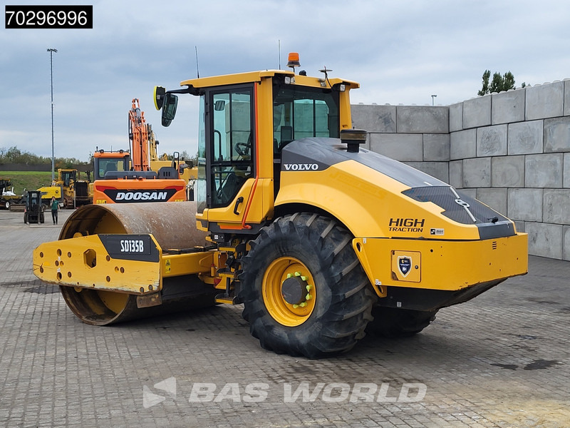 Volvo SD135 B A/C - Volas: foto 2 Volvo SD135 B A/C - Volas: foto 2