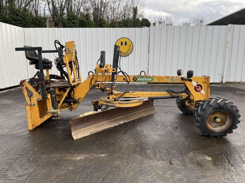 Ausa OP NV2500 - Greideris: foto 1 Ausa OP NV2500 - Greideris: foto 1