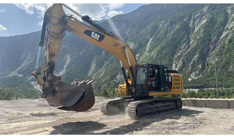 Caterpillar 330F LN - Vikšrinis ekskavatorius: foto 2 Caterpillar 330F LN - Vikšrinis ekskavatorius: foto 2