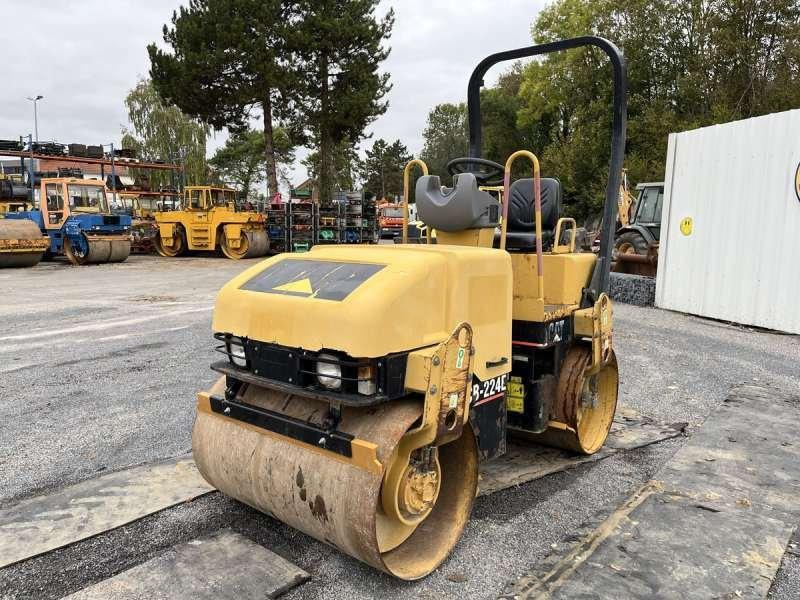 Caterpillar CB-224E - Asfalto volus: foto 3 Caterpillar CB-224E - Asfalto volus: foto 3