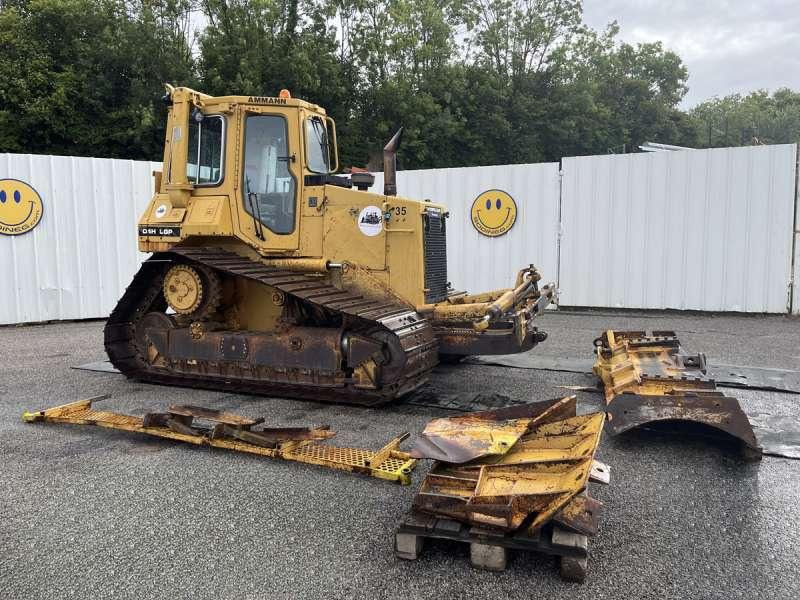 Caterpillar D4H LGP - Buldozeris: foto 1 Caterpillar D4H LGP - Buldozeris: foto 1