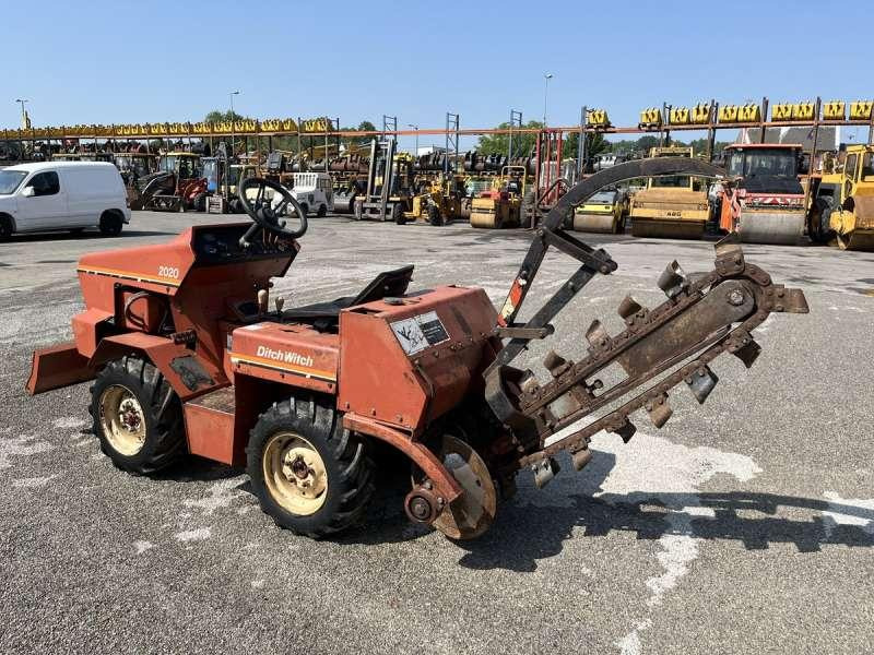 DITCH WITCH 2020K - Grioviakasė: foto 5 DITCH WITCH 2020K - Grioviakasė: foto 5