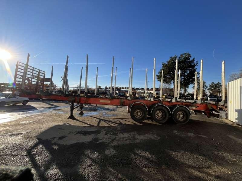 Fruehauf GRUMIERE 3 ESSIEUX - Miškovežio puspriekabė: foto 4 Fruehauf GRUMIERE 3 ESSIEUX - Miškovežio puspriekabė: foto 4