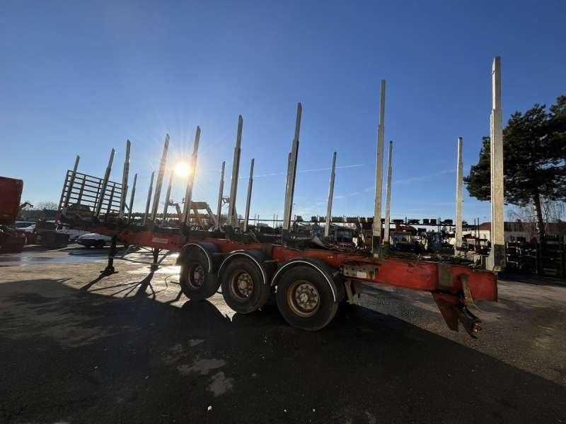 Fruehauf GRUMIERE 3 ESSIEUX - Miškovežio puspriekabė: foto 5 Fruehauf GRUMIERE 3 ESSIEUX - Miškovežio puspriekabė: foto 5