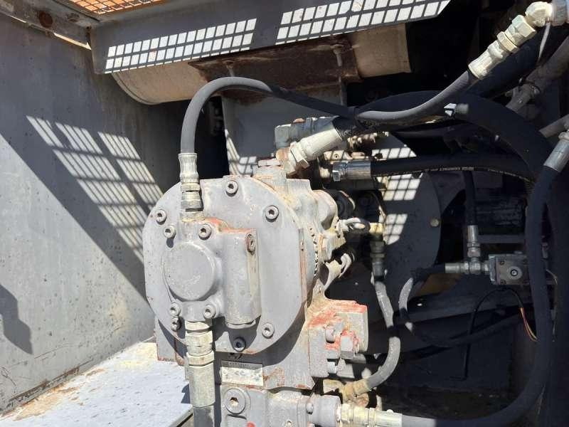 Vikšrinis ekskavatorius Hitachi UH073: foto 29