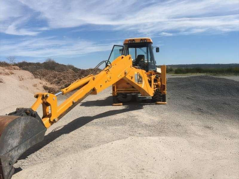 Jcb 3CX - Ekskavatorius-krautuvas: foto 4 Jcb 3CX - Ekskavatorius-krautuvas: foto 4