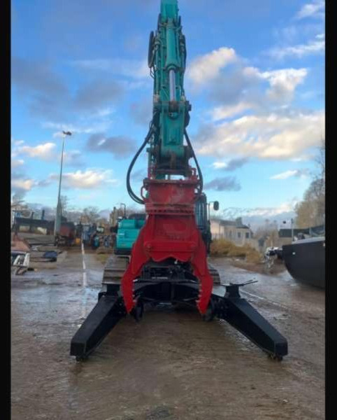 Kobelco SK210LC-10E - Ekskavatorius su ilga strėle: foto 5 Kobelco SK210LC-10E - Ekskavatorius su ilga strėle: foto 5