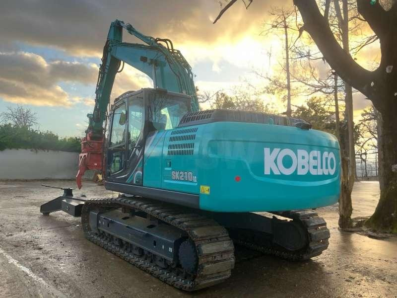 Kobelco SK210LC-10E - Ekskavatorius su ilga strėle: foto 3 Kobelco SK210LC-10E - Ekskavatorius su ilga strėle: foto 3