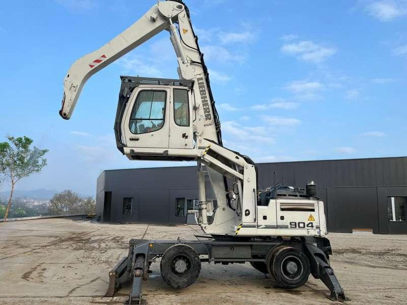 Liebherr A904C Litronic - Ekskavatorius su ilga strėle: foto 1 Liebherr A904C Litronic - Ekskavatorius su ilga strėle: foto 1