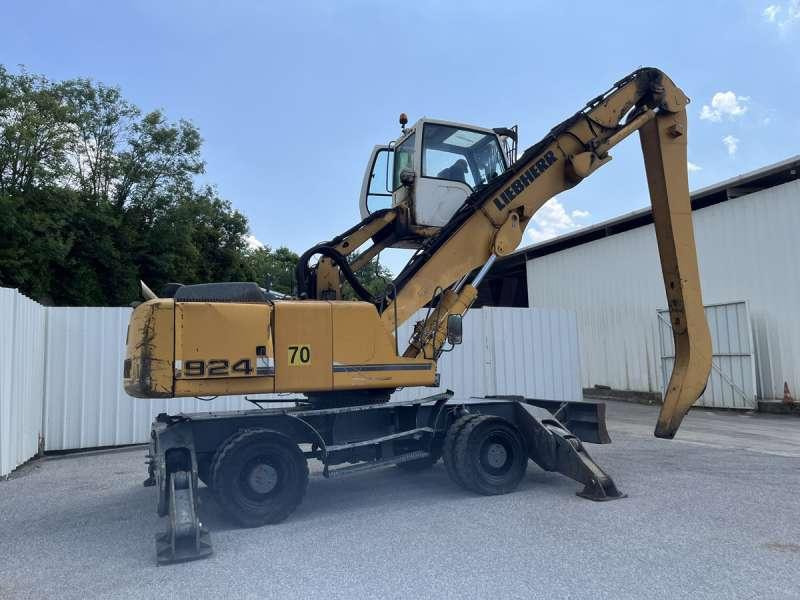 Liebherr A924C LITRONIC - Ekskavatorius su ilga strėle: foto 2 Liebherr A924C LITRONIC - Ekskavatorius su ilga strėle: foto 2