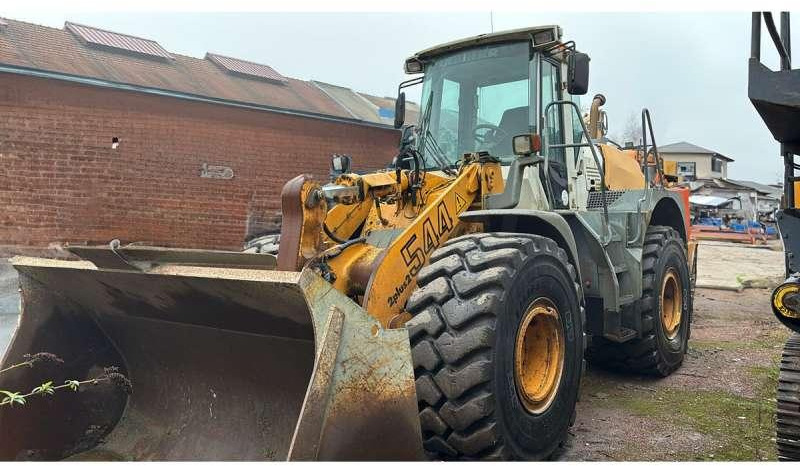 Liebherr L544 2PLUS2 - Ratinis krautuvas: foto 1 Liebherr L544 2PLUS2 - Ratinis krautuvas: foto 1