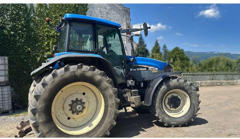 New Holland TM175 - Traktorius: foto 2 New Holland TM175 - Traktorius: foto 2