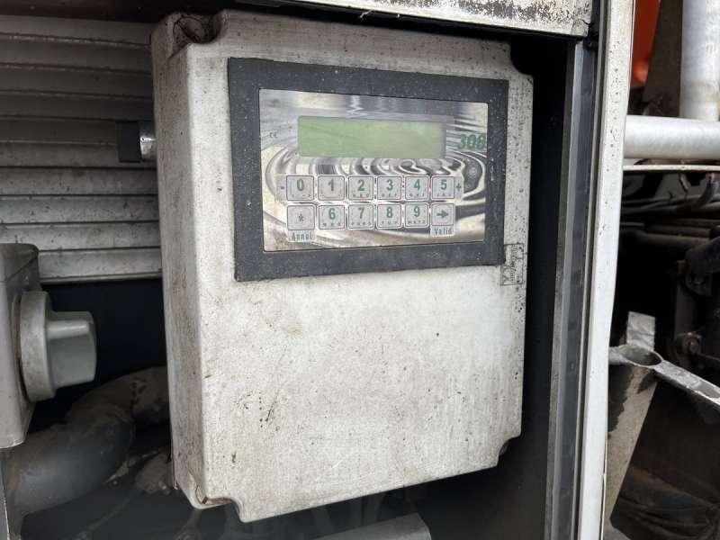 Autocisterna Renault MIDLUM 180 DCI: foto 33