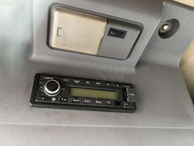 Autocisterna Renault MIDLUM 180 DCI: foto 47