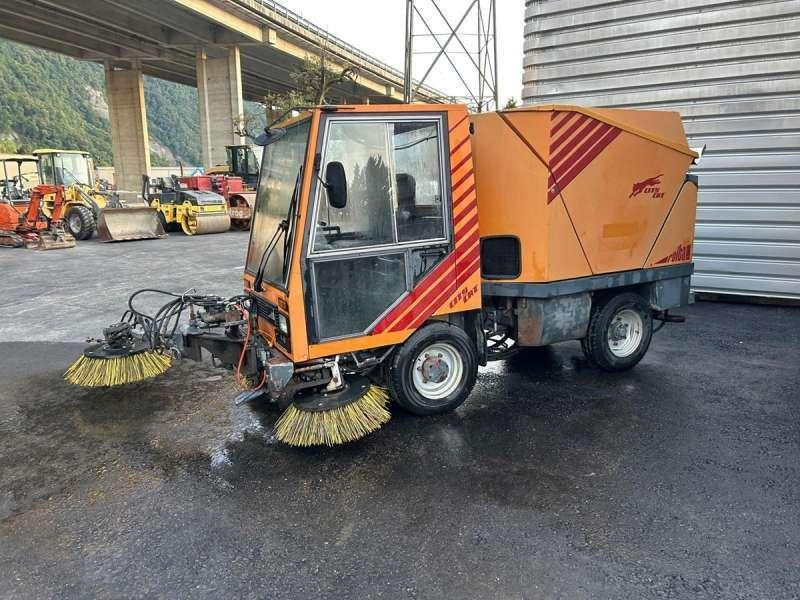Rolba Balayeuse K1500 CITY CAT - Gatvių šlavimo mašina: foto 3 Rolba Balayeuse K1500 CITY CAT - Gatvių šlavimo mašina: foto 3