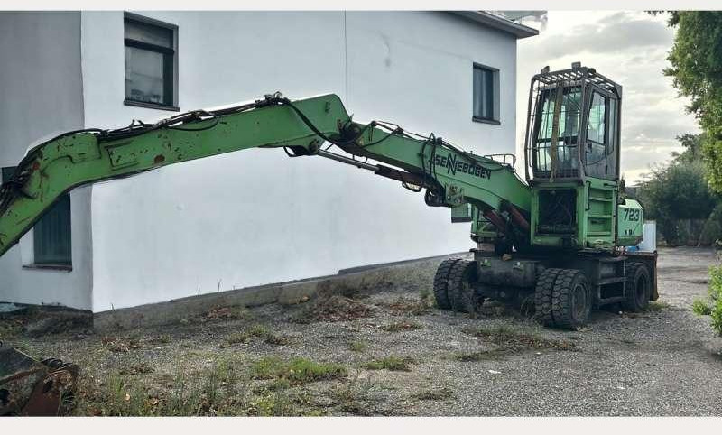 Sennebogen 723 - Ekskavatorius su ilga strėle: foto 1 Sennebogen 723 - Ekskavatorius su ilga strėle: foto 1