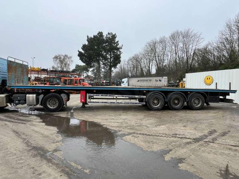 Trax 3 ESSIEUX - Platforminė/ Bortinė puspriekabė: foto 4 Trax 3 ESSIEUX - Platforminė/ Bortinė puspriekabė: foto 4