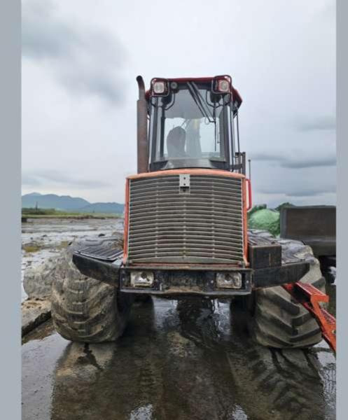 VALMET 840.4 - Miško traktorius: foto 5 VALMET 840.4 - Miško traktorius: foto 5