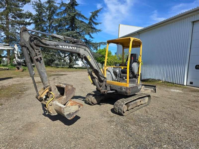 Volvo Mini Pelle ECR38 - Mini ekskavatorius: foto 2 Volvo Mini Pelle ECR38 - Mini ekskavatorius: foto 2