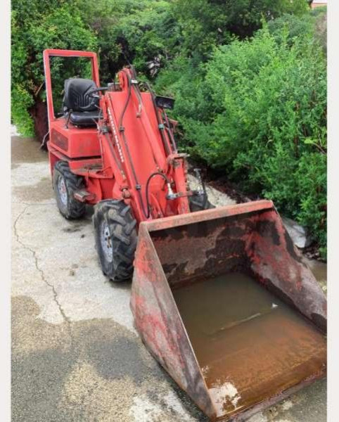 Weidemann 912 - Šarnyrinis krautuvas: foto 2 Weidemann 912 - Šarnyrinis krautuvas: foto 2