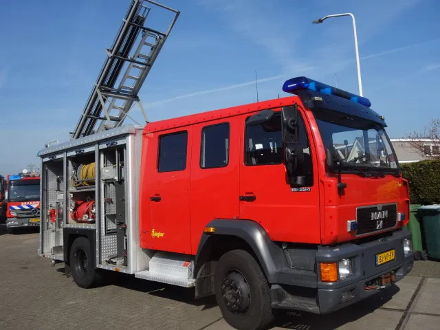 MAN 15 224-with winch 2500liter water tank,ziegler pomp - Gaisrinė mašina: foto 1 MAN 15 224-with winch 2500liter water tank,ziegler pomp - Gaisrinė mašina: foto 1