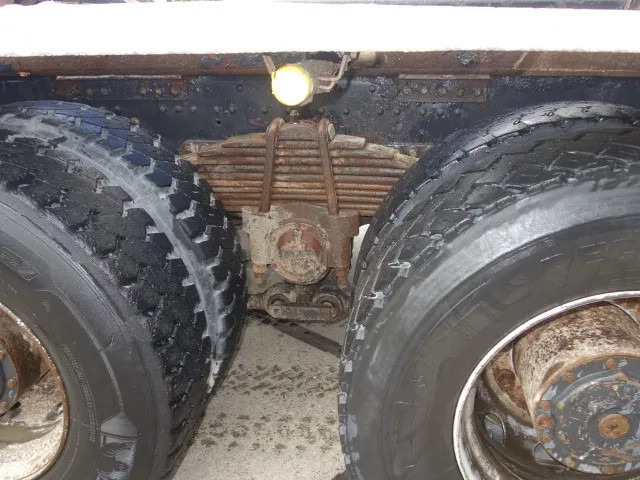 MAN 35-364 chassis cabine manual diesel pomp 6 cil 8x4 - Važiuoklės sunkvežimis: foto 4 MAN 35-364 chassis cabine manual diesel pomp 6 cil 8x4 - Važiuoklės sunkvežimis: foto 4