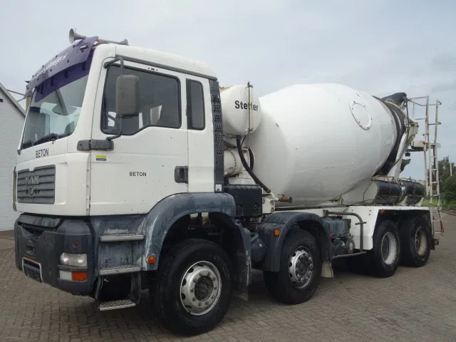 MAN TGA 35.360 8X4 MIXER STEEL SPRINGS BIG AXELS MANUAL FEUL POMP - Betonvežis: foto 2 MAN TGA 35.360 8X4 MIXER STEEL SPRINGS BIG AXELS MANUAL FEUL POMP - Betonvežis: foto 2