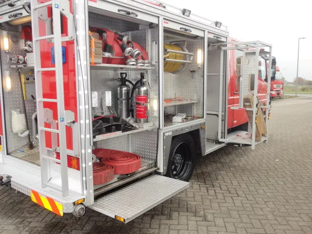 Mercedes-Benz 1325 godiva pump bomberos - Gaisrinė mašina: foto 2 Mercedes-Benz 1325 godiva pump bomberos - Gaisrinė mašina: foto 2