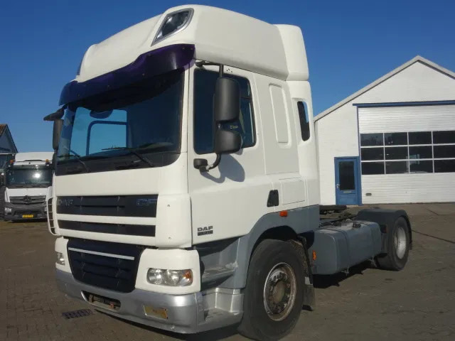 DAF CF 410 - Vilkikas: foto 1 DAF CF 410 - Vilkikas: foto 1