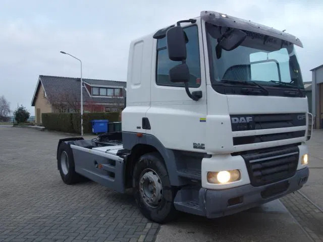 DAF CF 410 - Vilkikas: foto 2 DAF CF 410 - Vilkikas: foto 2