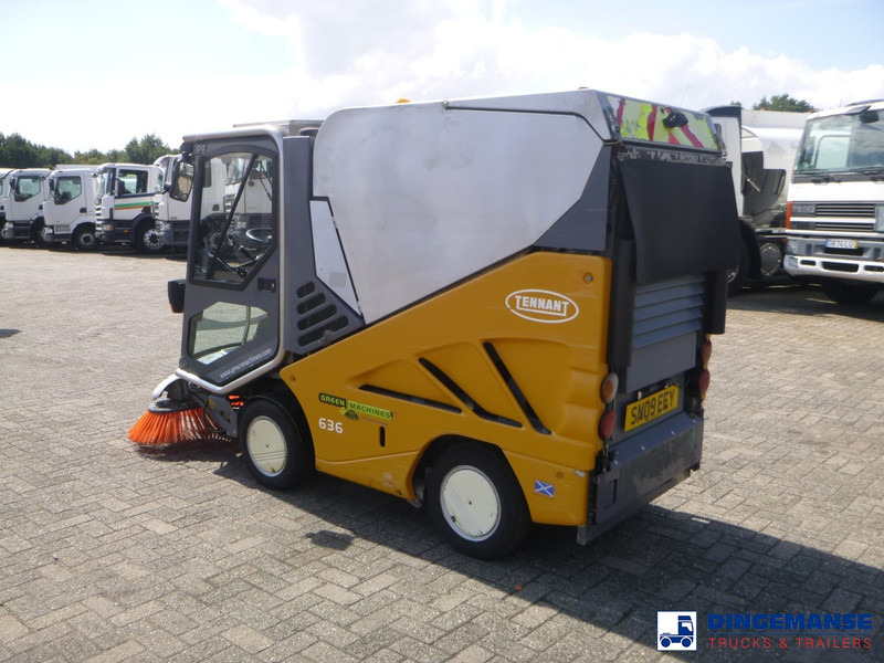 Applied sweeper Green machine 636 - Gatvių šlavimo mašina: foto 4 Applied sweeper Green machine 636 - Gatvių šlavimo mašina: foto 4