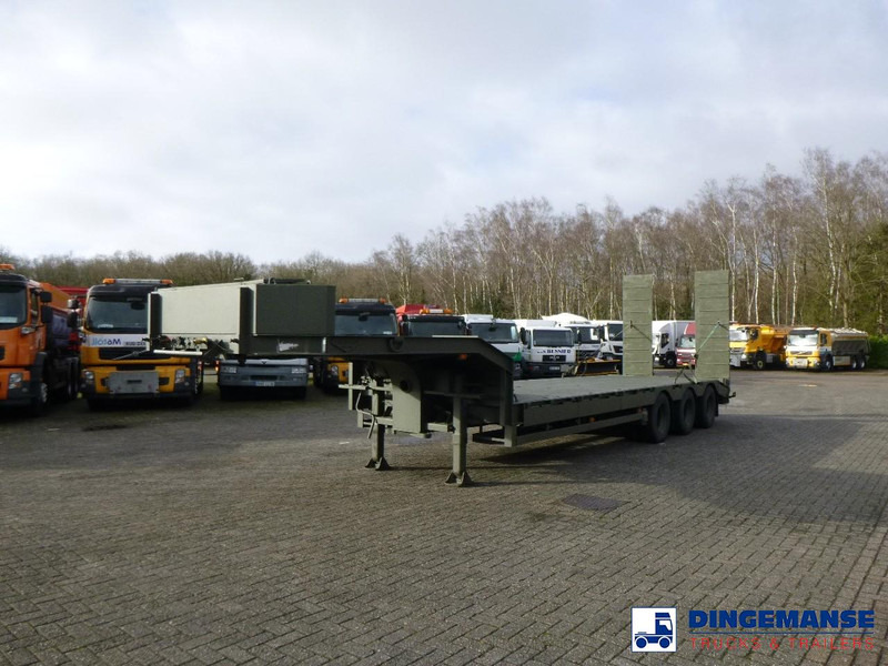 Broshuis 3-axle semi-lowbed trailer E-2130 / 73 t + ramps - Žemo profilio platforma puspriekabė: foto 1 Broshuis 3-axle semi-lowbed trailer E-2130 / 73 t + ramps - Žemo profilio platforma puspriekabė: foto 1