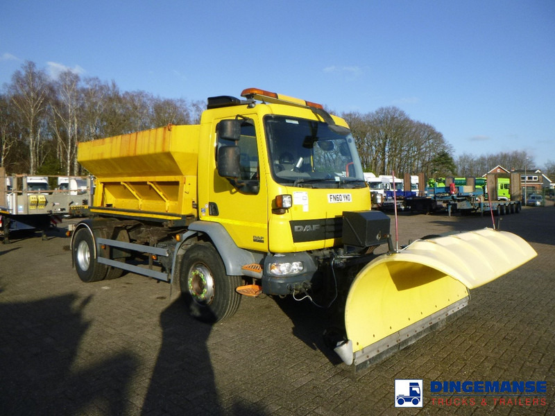 DAF LF 55.220 4x2 RHD gritter / snow plough - Sniego valymo mašina: foto 2 DAF LF 55.220 4x2 RHD gritter / snow plough - Sniego valymo mašina: foto 2