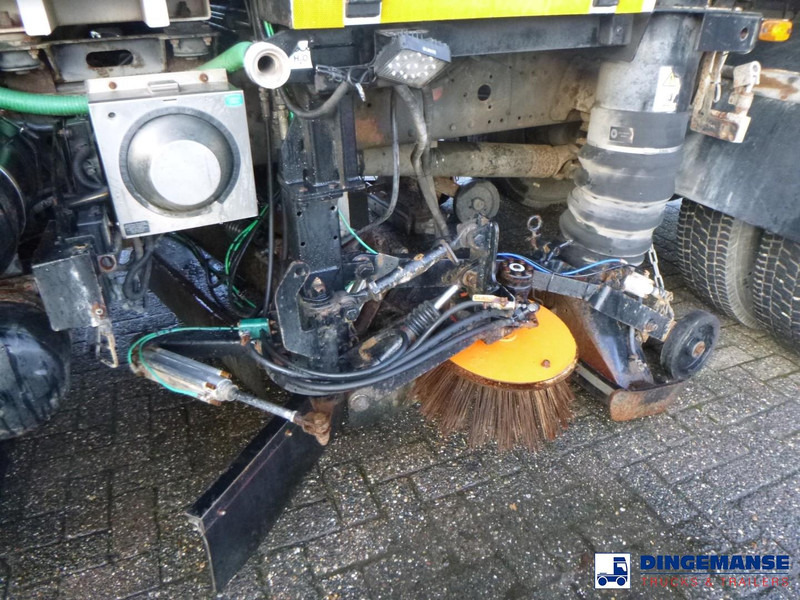 Gatvių šlavimo mašina Iveco Eurocargo ML150E22 4x2 Scarab Mistral 6.2 m3 sweeper: foto 12 Gatvių šlavimo mašina Iveco Eurocargo ML150E22 4x2 Scarab Mistral 6.2 m3 sweeper: foto 12