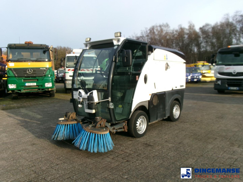 Johnston C101 street sweeper - Gatvių šlavimo mašina: foto 1 Johnston C101 street sweeper - Gatvių šlavimo mašina: foto 1